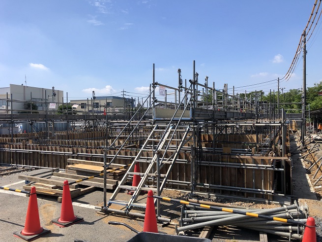 群馬県某市事務所新築工事基礎足場