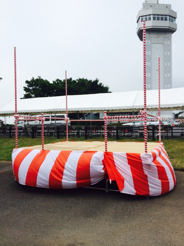 お祭り舞台