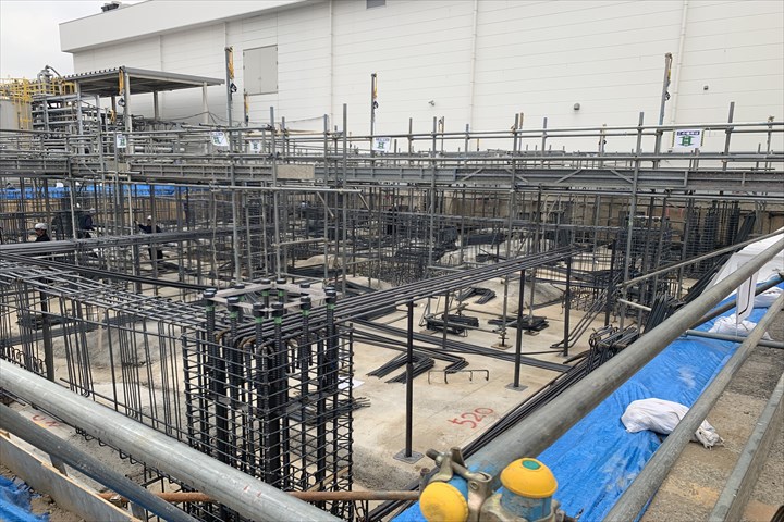 群馬県某所工場増築工事　打設用足場