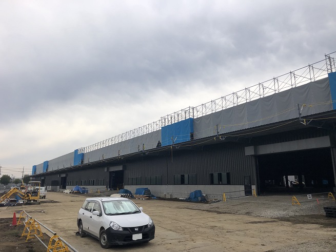 埼玉県某市倉庫棟新築工事足場組立終了
