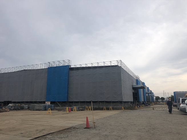 埼玉県某市倉庫棟新築工事足場組立終了