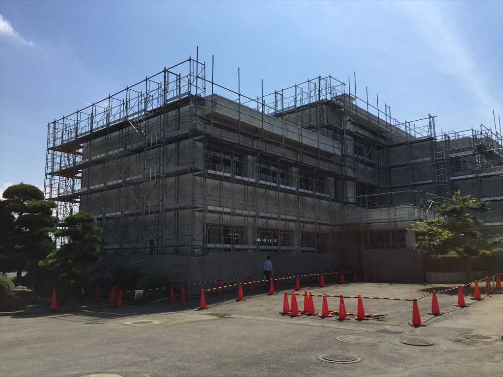 群馬県C町 先行手すり外部足場
