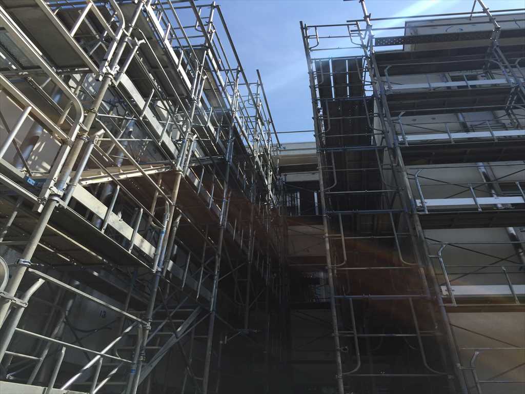 群馬県C町 先行手すり外部足場